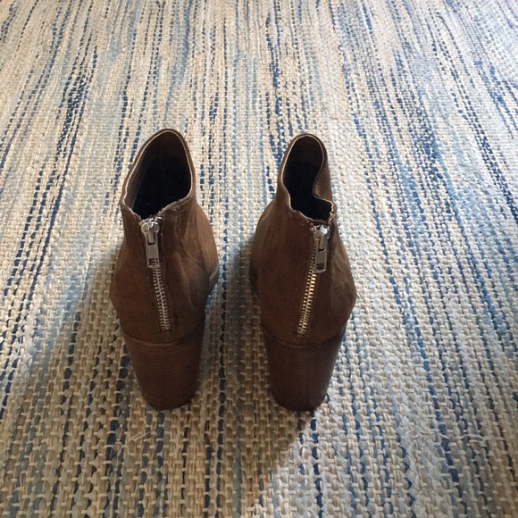 Steve Madden shoes - Picture 2 of 3